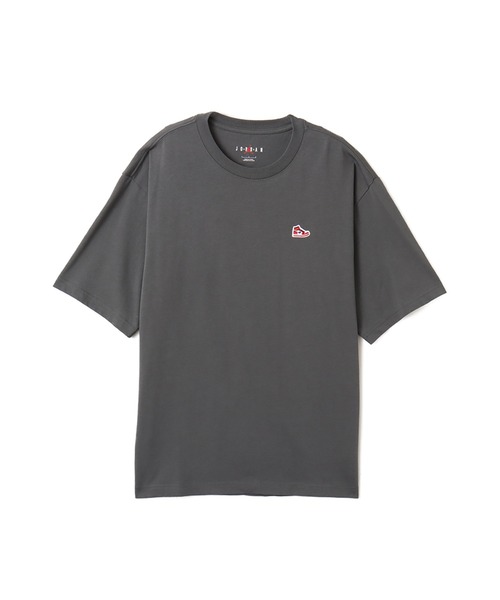 JORDAN BRAND(ジョーダンブランド)の「JORDAN BRAND M J BRND BR SNKR PCH SS CRW / ジョーダン ブランド メンズ スニーカー パッチ Tシャツ / NIKE【SP】(Tシャツ/カットソー・メンズ・カーキ/チャコールグレー・S/M/L/XL/XXL)」の3枚目の写真