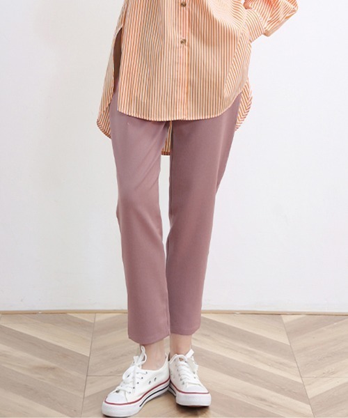 ONEP STAR(ワンピスター)の「ストレッチテーパードパンツ(その他パンツ・レディース・ベージュ/ネイビー/オレンジ/パープル/グリーン/グレー/オフホワイト/ブルー/ブラック/ピンクベージュ/グレイッシュベージュ/ダークブラウン/ワインレッド/ダークパープル・MEDIUM/LARGE/X-LARGE)」の22枚目の写真