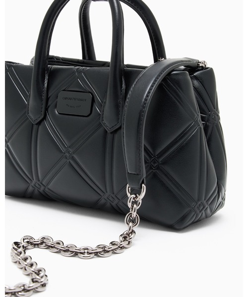 EMPORIO ARMANI（エンポリオアルマーニ）の「【エンポリオ アルマーニ】ミニバッグ ナッパレザー風 エンボスモチーフ（ショルダーバッグ・レディース・ブラック・FREE）」の3枚目の写真