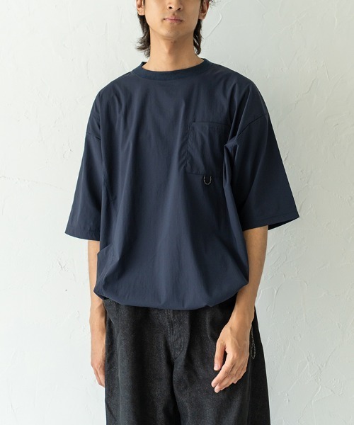 HORIZON DREAM(ホライゾンドリーム)の「速乾布帛ナナメ切替ポケットTシャツ(Tシャツ/カットソー・メンズ・ホワイト/ネイビー・LARGE/MEDIUM)」の2枚目の写真
