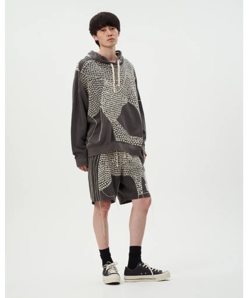 DISCOVERED(ディスカバード)の「DISCOVERED SASHIKO DAMAGE PULLOVER HOODIE(パーカー・メンズ・ブラック・1/3)」の5枚目の写真