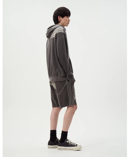 DISCOVERED(ディスカバード)の「DISCOVERED SASHIKO DAMAGE PULLOVER HOODIE(パーカー・メンズ・ブラック・1/3)」の8枚目の写真