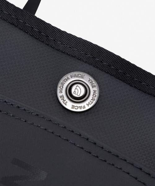 THE NORTH FACE（ザノースフェイス）の「THE NORTH FACE/ザ・ノース・フェイス BC Sacoche BCサコッシュ / NM82452（ショルダーバッグ・メンズ・ベージュ/ホワイト/ブラック・ONE SIZE）」の9枚目の写真