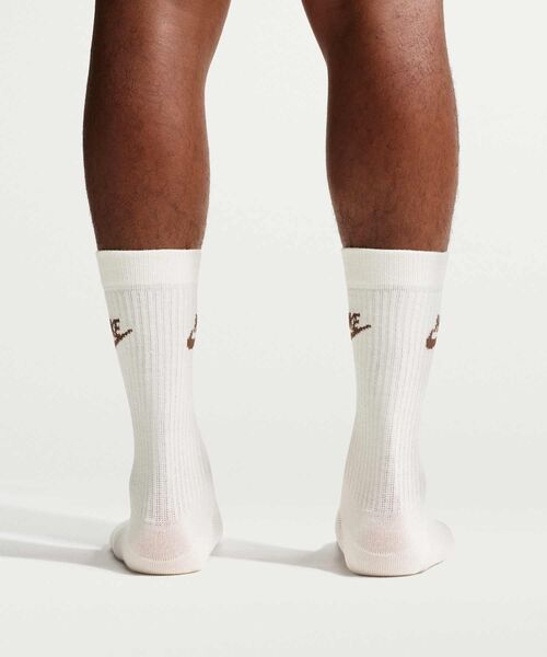 NIKE(ナイキ)の「ナイキ スポーツウェア エブリデイ エッセンシャル クルー ソックス (3足) / Nike Sportswear Everyday Essential Crew Socks (3 Pairs) DX5025-904 Multi-Color(ソックス/靴下・メンズ・マルチ・27-29/25-27/23-25/21-23)」の5枚目の写真