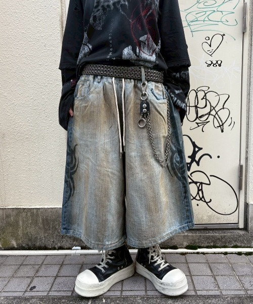 XU（エックスユー）の「【Never mind the XU】tribal denim half pants