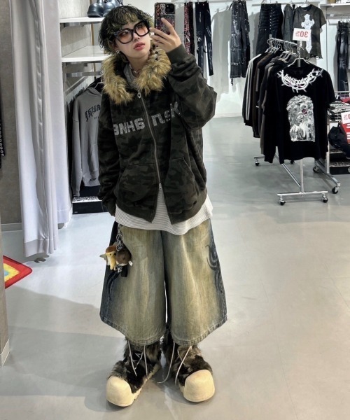 XU（エックスユー）の「【Never mind the XU】tribal denim half pants