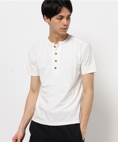 BHY-biography(ビーエイチワイバイオグラフィー)の「30/1ROUFY HENLEY NECK(Tシャツ/カットソー・メンズ・ブラック/ホワイト/ブルー・48/46/44)」の1枚目の写真