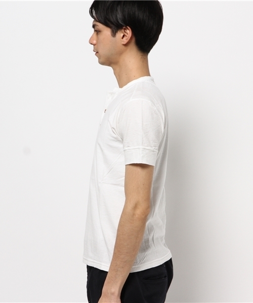 BHY-biography(ビーエイチワイバイオグラフィー)の「30/1ROUFY HENLEY NECK(Tシャツ/カットソー・メンズ・ブラック/ホワイト/ブルー・48/46/44)」の6枚目の写真