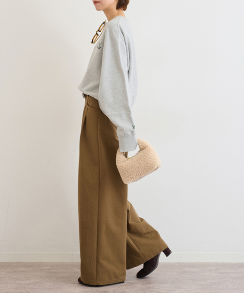 JOURNAL STANDARD relume(ジャーナルスタンダード レリューム)の「刺繍ロゴスウェット(スウェット・レディース・ネイビー/レッド/チャコールグレー・FREE)」の4枚目の写真