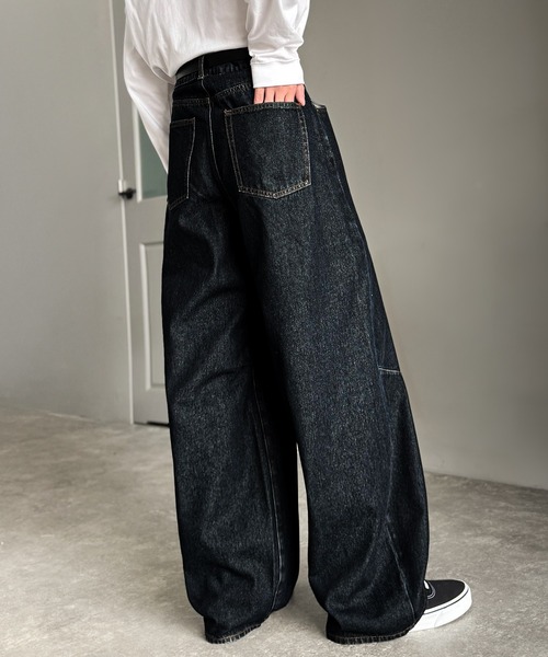 Classical Origin(クラシカルオリジン)の「ブラスト加工カーブシルエットバレルレッグデニムパンツ/Blasted Curve Silhouette Barrel-Leg Denim Pants(デニムパンツ・メンズ・ライトブルー/ブラック/ワンウォッシュ・SMALL/MEDIUM/LARGE)」の19枚目の写真