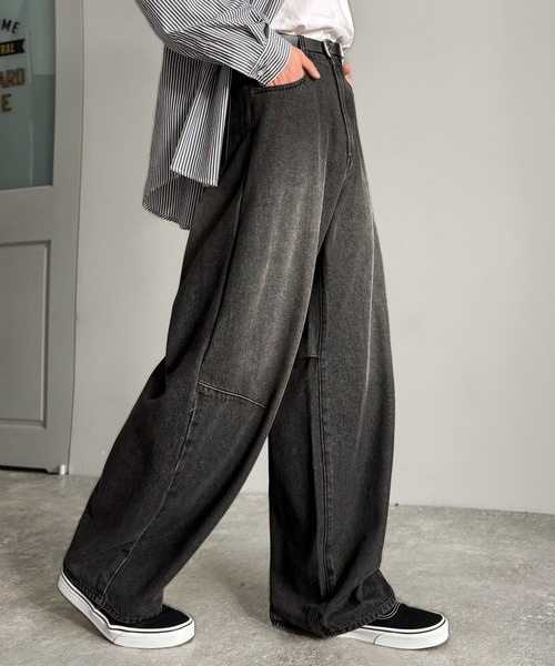 Classical Origin(クラシカルオリジン)の「ブラスト加工カーブシルエットバレルレッグデニムパンツ/Blasted Curve Silhouette Barrel-Leg Denim Pants(デニムパンツ・メンズ・ライトブルー/ブラック/ワンウォッシュ・SMALL/MEDIUM/LARGE)」の6枚目の写真