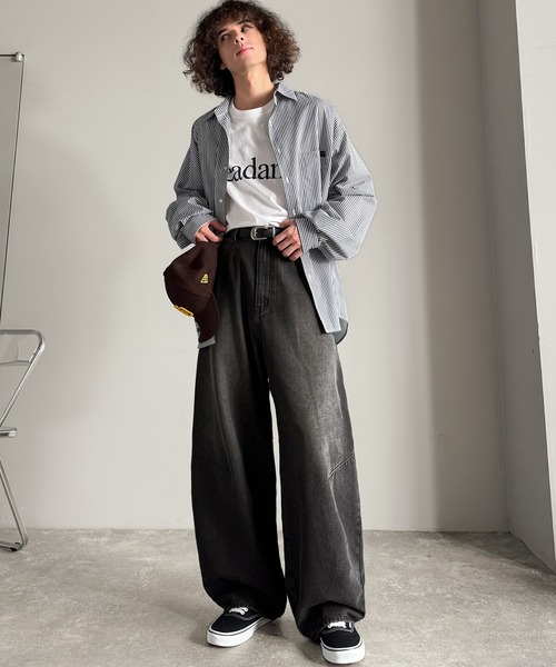 Classical Origin(クラシカルオリジン)の「ブラスト加工カーブシルエットバレルレッグデニムパンツ/Blasted Curve Silhouette Barrel-Leg Denim Pants(デニムパンツ・メンズ・ライトブルー/ブラック/ワンウォッシュ・SMALL/MEDIUM/LARGE)」の8枚目の写真