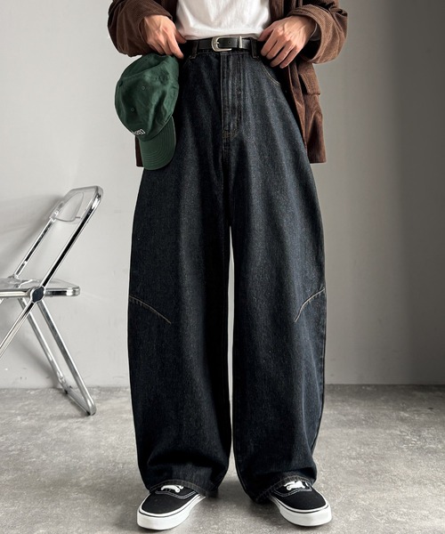 Classical Origin(クラシカルオリジン)の「ブラスト加工カーブシルエットバレルレッグデニムパンツ/Blasted Curve Silhouette Barrel-Leg Denim Pants(デニムパンツ・メンズ・ライトブルー/ブラック/ワンウォッシュ・SMALL/MEDIUM/LARGE)」の16枚目の写真