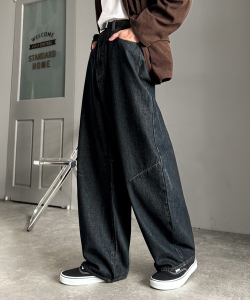 Classical Origin(クラシカルオリジン)の「ブラスト加工カーブシルエットバレルレッグデニムパンツ/Blasted Curve Silhouette Barrel-Leg Denim Pants(デニムパンツ・メンズ・ライトブルー/ブラック/ワンウォッシュ・SMALL/MEDIUM/LARGE)」の18枚目の写真