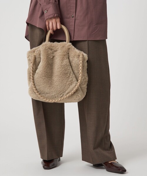 green label relaxing（グリーンレーベルリラクシング）の「フェイクファー2WAY トートバッグ / ショルダーバッグ（トートバッグ・レディース・グレー/ダークブラウン/その他1/モカ・FREE）」の4枚目の写真