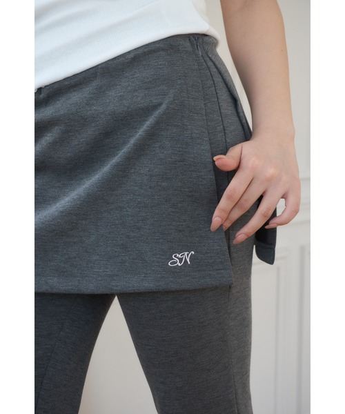 Layered flare pants/レイヤードフレアパンツ（その他パンツ）｜Smyeon