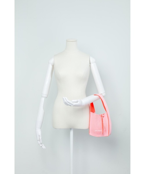 LASTFRAME(ラストフレーム)の「KASANE REVERSIBLE TASUKI TOTE MINI(ハンドバッグ・レディース・ピンク系その他/グリーン系その他/ピンク系その他2/ブラック系その他/グレー系その他・mini)」の21枚目の写真