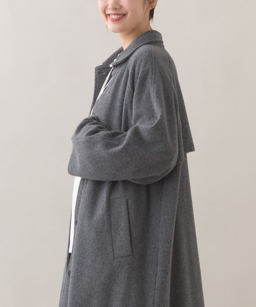 OMNES（オムネス）の「フェルトルーズシルエットステンカラーコート（ステンカラーコート・レディース・ブラック/ダークグレー/オフホワイト・FREE）」の13枚目の写真