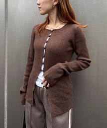 ISOOK | ボタンリブカーディガン(chiica select) / リブニット 長袖 クルーネック ロング丈 チュニック ロングスリーブ 赤ニット 無地 ブラック アイボリー ブラウン レッド 白 黒 茶 赤 ZOZOTOWN限定色(カーディガン/ボレロ)