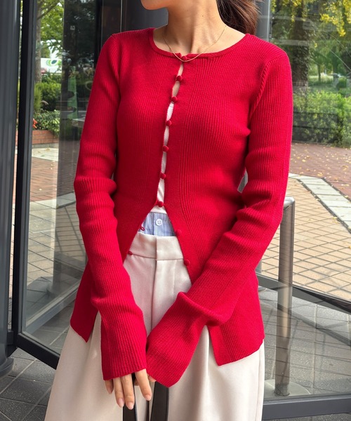 ISOOK（アイスー）の「ボタンリブカーディガン(chiica select) / リブニット 長袖 クルーネック ロング丈 チュニック ロングスリーブ 赤ニット 無地 ブラック アイボリー ブラウン レッド 白 黒 茶 赤 ZOZOTOWN限定色（カーディガン/ボレロ・レディース・アイボリー/ブラック/ブラウン/レッド・FREE）」の17枚目の写真