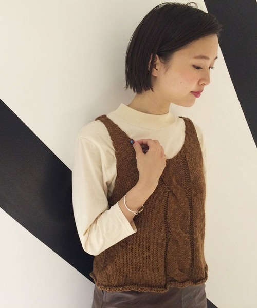 Kastane(カスタネ)の「Tシャツ、ニットベストセット(ニット/セーター・レディース・ベージュ/キャメル/グレー/レッド・FREE)」の3枚目の写真