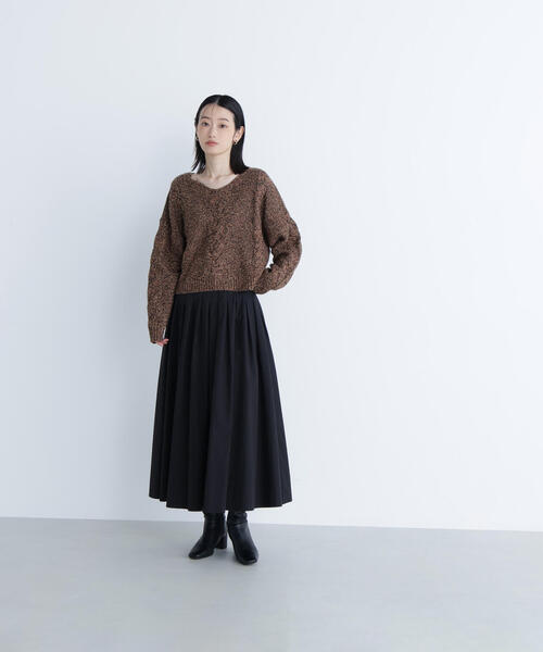 NATURAL BEAUTY BASIC(ナチュラルビューティーベーシック)の「◇Vネックケーブルニット(ニット/セーター・レディース・レッド系その他/グリーン系その他3/ブラウン系その他・FREE)」の11枚目の写真