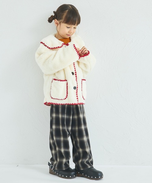 pairmanon（ペアマノン）の「【ましゅまろボア】洗える/軽い/ふんわり 配色ステッチ ボア コート（その他アウター・キッズ・レッド系その他/アイボリー/ピンク系その他・100/110/120/130/140/150/90）」の7枚目の写真