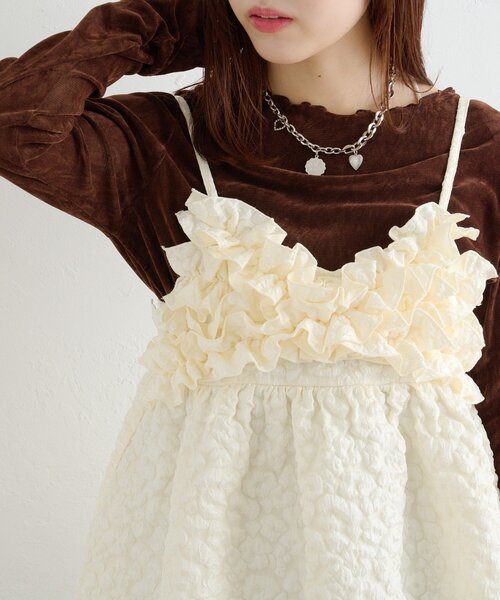 w closet（ダブルクローゼット）の「フリルジャガードキャミワンピース（シャツ/ブラウス・レディース・ブルー/ブラック/アイボリー・FREE）」の9枚目の写真