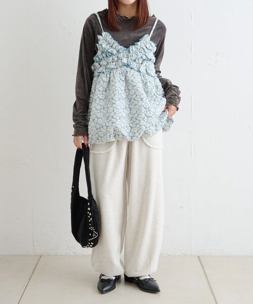 w closet（ダブルクローゼット）の「フリルジャガードキャミワンピース（シャツ/ブラウス・レディース・ブルー/ブラック/アイボリー・FREE）」の14枚目の写真