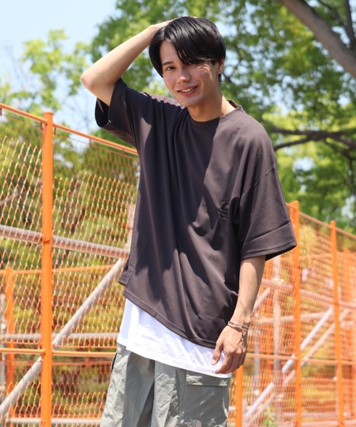 Bling Leads(ブリングリーズ)の「【RES】【Bling leads】梨地 オーバーサイズクルーネックTシャツ(Tシャツ/カットソー・レディース・ライトグレー/チャコールグレー・LARGE/MEDIUM)」の2枚目の写真
