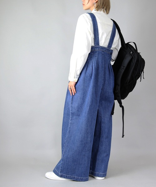 and it_（アンドイット）の「デニムハイウエストワイドサロペット（サロペット/オーバーオール・レディース・インディゴブルー/ブルー・FREE）」の10枚目の写真