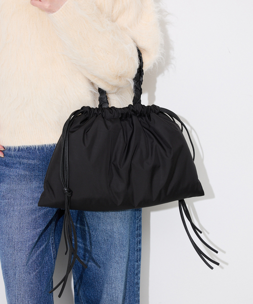 SLOBE IENA（スローブイエナ）の「LENK スクエアナイロンバッグ（ショルダーバッグ・レディース・ブラック/ブラウン・FREE）」の5枚目の写真