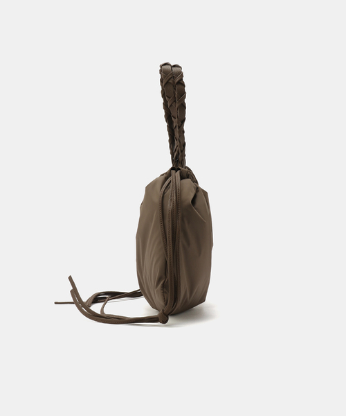 SLOBE IENA（スローブイエナ）の「LENK スクエアナイロンバッグ（ショルダーバッグ・レディース・ブラック/ブラウン・FREE）」の15枚目の写真