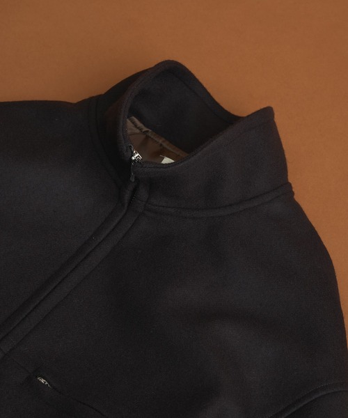 PUBLIC TOKYO（パブリックトウキョウ）の「Super140s  メルトンスタンドジップブルゾン（ブルゾン・メンズ・ダークブラウン/ブラック・1/2/3）」の5枚目の写真