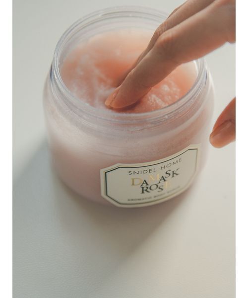SNIDEL HOME（スナイデルホーム）の「アロマティックボディスクラブ（フェイススクラブ/ピーリング・レディース・ピンク・F）」の3枚目の写真