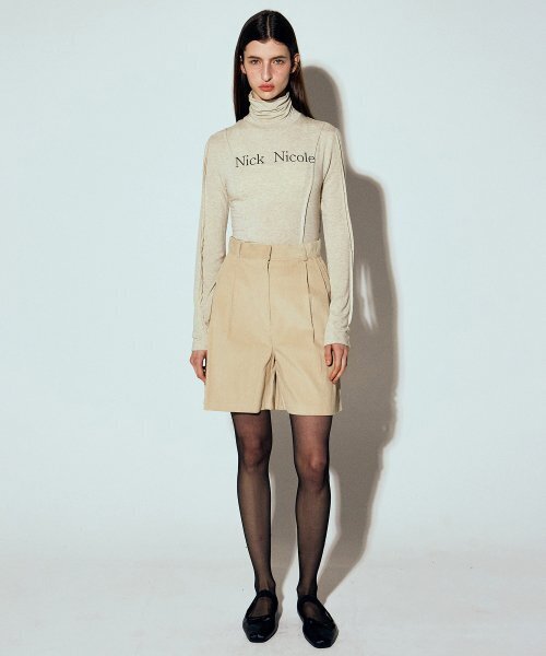 NICK&NICOLE(ニックアンドニコール)の「CORDUROY TWO TUCK BERMUDA PANTS_LIGHT BEIGE(その他パンツ・レディース・その他・LARGE/MEDIUM/SMALL)」の5枚目の写真