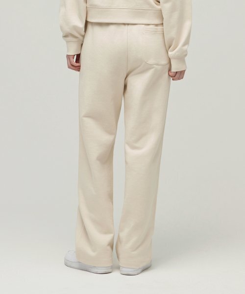MUSINSA STANDARD WOMAN(ムシンサスタンダードウーマン)の「レディースリラックスラウンジスウェットパンツ【エッグレット】(スウェットパンツ・レディース・その他・SMALL/MEDIUM/LARGE/X-SMALL)」の2枚目の写真