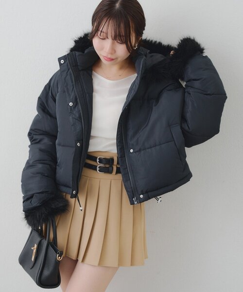 continuer de NICE CLAUP(コンティニューデナイスクラップ)の「フェイクファー付ZIPエコダウン(ブルゾン・レディース・ブラック/アイボリー/ピンク/ブラウン・FREE)」の3枚目の写真