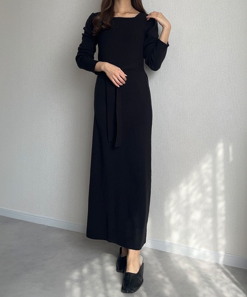 STRETA(ストレタ)の「【骨格ストレート向け】ベルト付きスクエアネックニットワンピース(ワンピース・レディース・ダークブラウン/ブラック/アイボリー・S/M)」の3枚目の写真