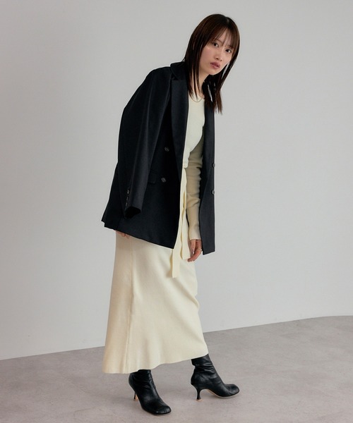 STRETA(ストレタ)の「【骨格ストレート向け】ベルト付きスクエアネックニットワンピース(ワンピース・レディース・ダークブラウン/ブラック/アイボリー・S/M)」の5枚目の写真