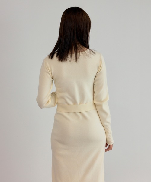STRETA(ストレタ)の「【骨格ストレート向け】ベルト付きスクエアネックニットワンピース(ワンピース・レディース・ダークブラウン/ブラック/アイボリー・S/M)」の9枚目の写真