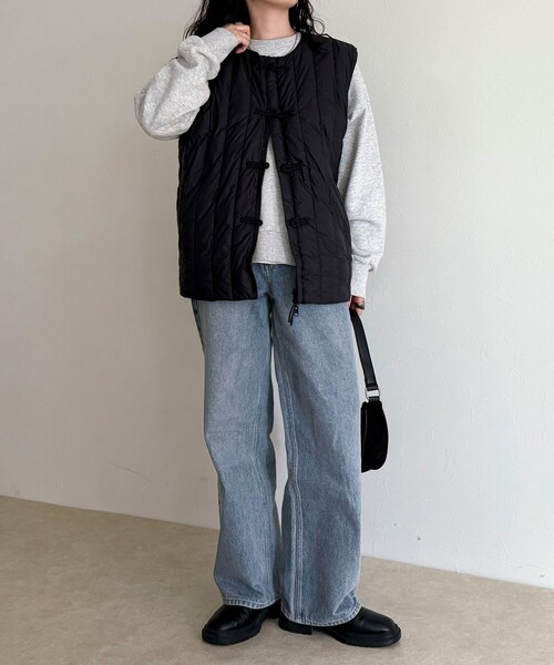 TAION(タイオン)の「【TAION/タイオン】REVERSIBLE CHINA BUTTON INNER DOWN VEST(ベスト・レディース・ベージュ/カーキ/ブラック・38)」の5枚目の写真