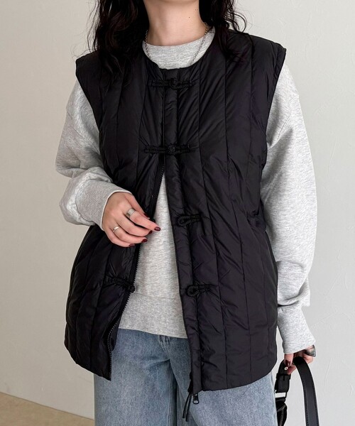 TAION(タイオン)の「【TAION/タイオン】REVERSIBLE CHINA BUTTON INNER DOWN VEST(ベスト・レディース・ベージュ/カーキ/ブラック・38)」の8枚目の写真