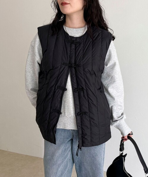 TAION(タイオン)の「【TAION/タイオン】REVERSIBLE CHINA BUTTON INNER DOWN VEST(ベスト・レディース・ベージュ/カーキ/ブラック・38)」の10枚目の写真