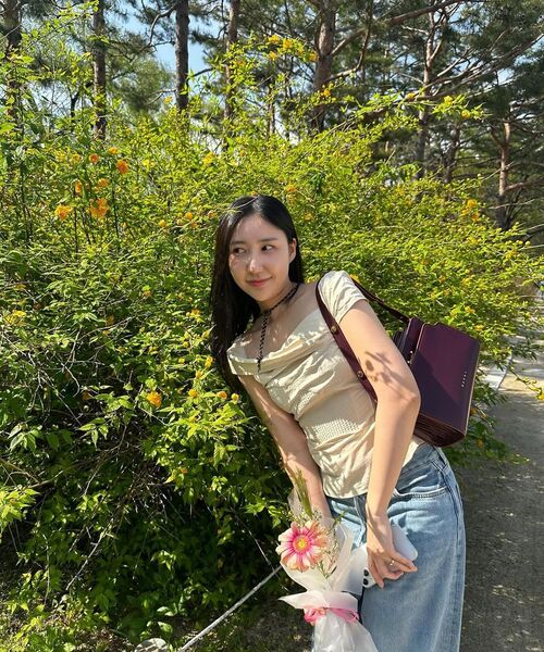 SINOON（シヌーン）の「OFF-SHOULDER PINTUCK BLOUSE (LIGHT BEIGE)（シャツ/ブラウス・レディース・オートミール・FREE）」の6枚目の写真