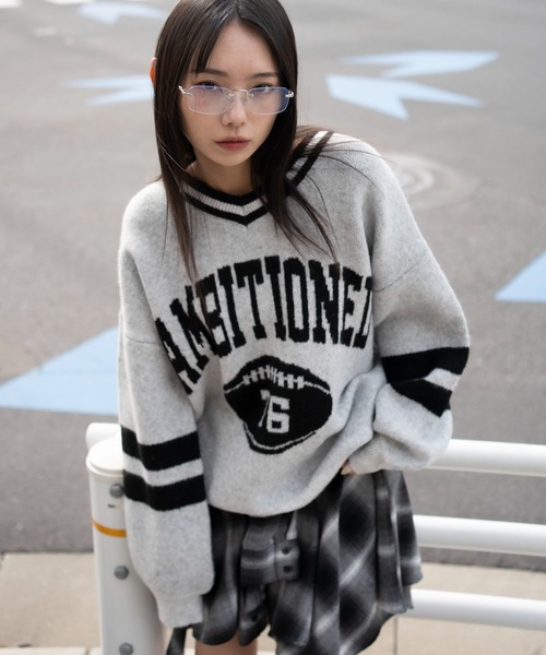 WEGO（ウィゴー）の「WEGO/フラッフィーVネックニットBIGプルオーバー（ニット/セーター・レディース・アッシュグレー/ネイビー/ワイン/ホワイト/ダークネイビー・FREE）」の3枚目の写真