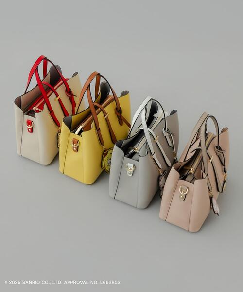 RODE SKO（ロデスコ）の「サンリオキャラクターズ チャーム付バッグ（ハンドバッグ・レディース・グレー/アイボリー/ピンク/イエロー・ONE）」の14枚目の写真