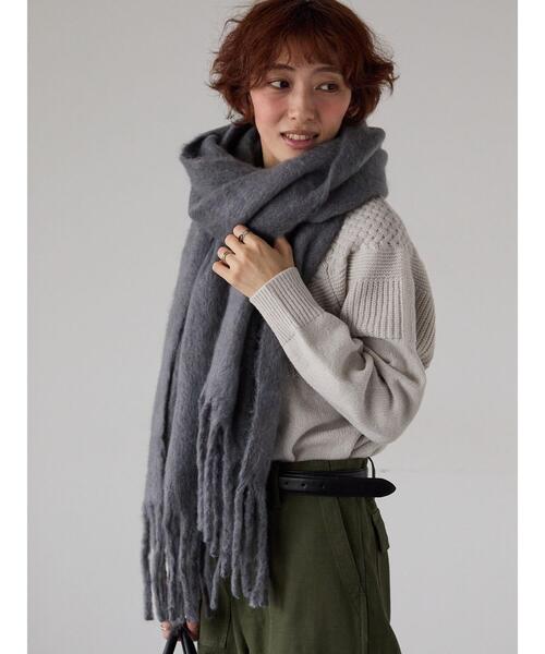 Lugnoncure(ルノンキュール)の「ボリュームストール(ストール/ショール・レディース・ベージュ/レッド/ブラック/グレー・F)」の1枚目の写真