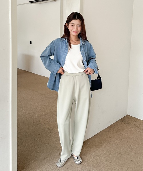 by LEGNA（バイレグナ）の「ツイル調裏起毛カーブパンツ（その他パンツ・レディース・ブラック/グレイッシュベージュ/ネイビー/ダークブラウン・MEDIUM/LARGE）」の15枚目の写真