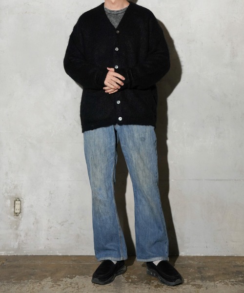 Carhartt(カーハート)の「THRIFTY LOOK / スリフティールック CARHARTT ONE-TUCK 5POCKET JEANS カーハート リメイク ワンタック デニムパンツ(デニムパンツ・メンズ・ブルー・SMALL/MEDIUM/LARGE)」の2枚目の写真